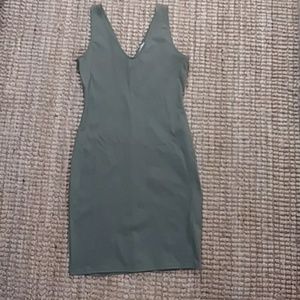 Green bodycon dress